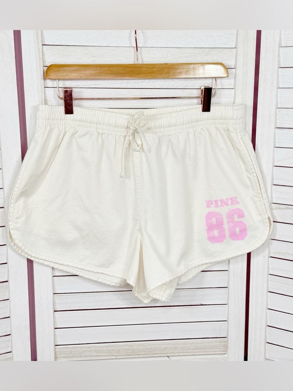 Pink by Victorias Secret Retro‎ Logo Athleisure Jogger Shorts Cream Pink Large